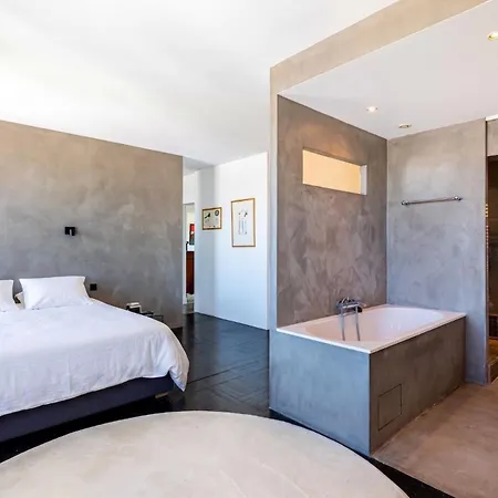 Guestready - Spacious Flat - Terrace Apartamento París